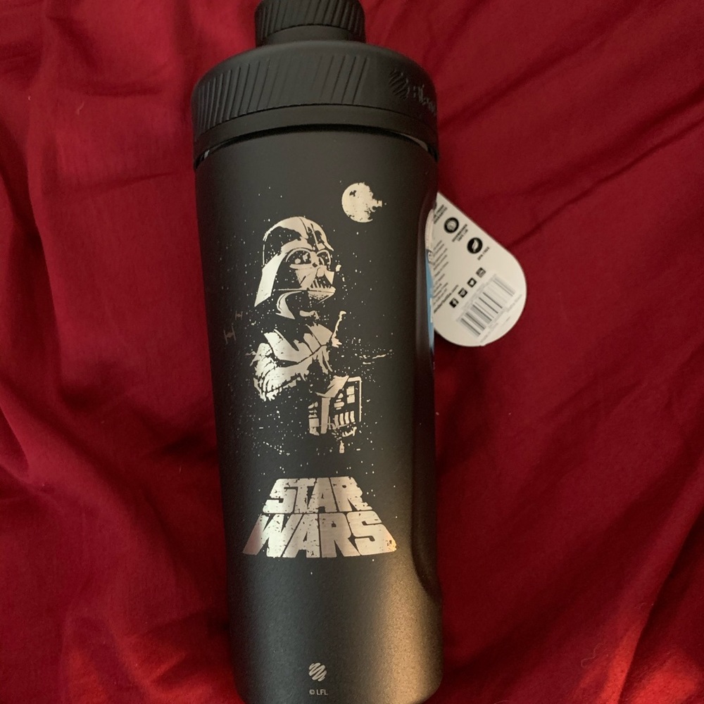 BlenderBottle Radian 26oz Shaker